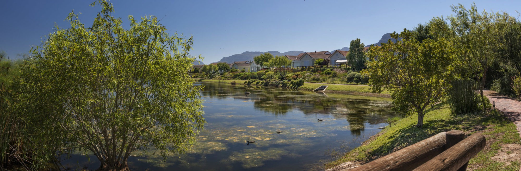 Mountain, winelands and sea – Welcome to Helderberg Village