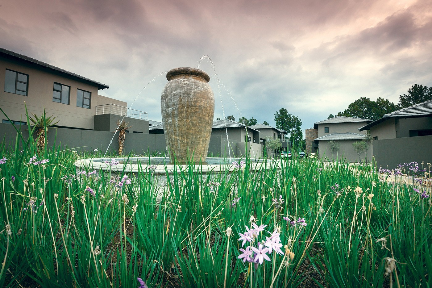 Cornerstone Projects has worked hand-in-hand with the highly acclaimed Eye of Africa Signature Golf & Residential Estate having built some of the most prestigious homes on the estate.