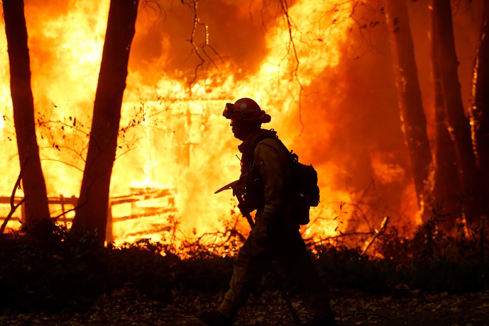 Every time we hear stories of veld fires, we are alerted to the very real danger to our homes of a runaway fire. The devastating Knysna fires of 2017 are a vivid reminder of just how quickly a fire can rage out of control and cause millions of rands of damages. Coupled with domestic risks such as faulty wiring or appliances, it’s essential that bodies corporate and trustees review their estate’s insurance to ensure that they are adequately covered against fire risk.