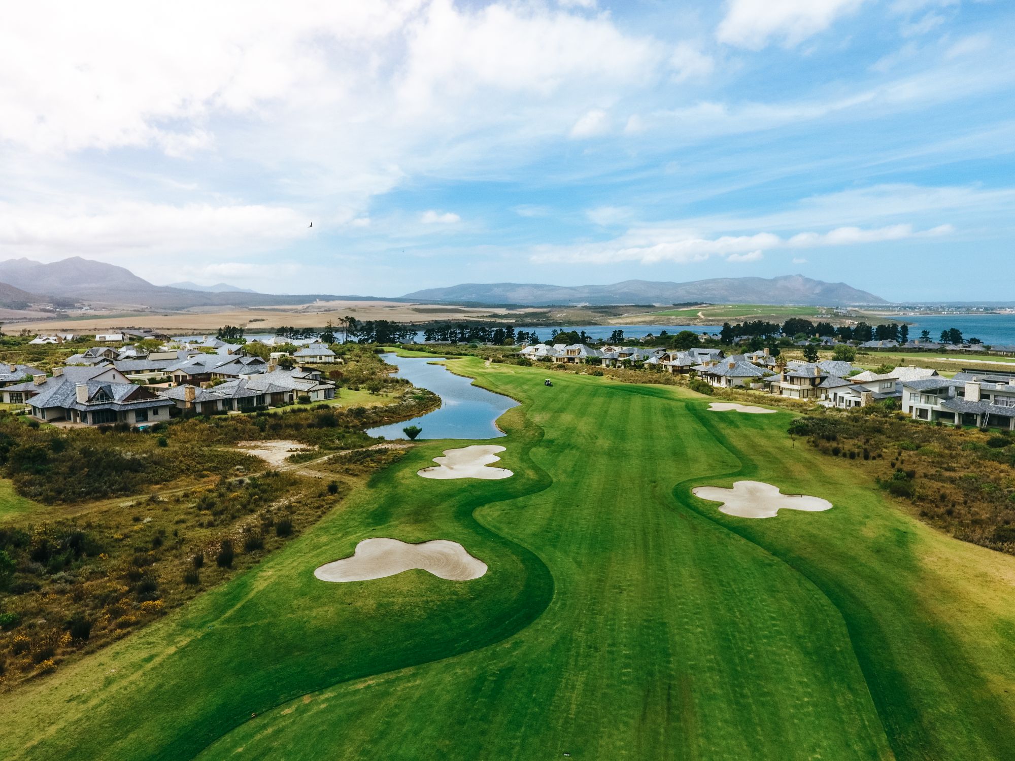 Arabella Country Estate, home to Fynbos and fine living, located on the shores of the Bot River Lagoon surrounding the magnificent World Heritage Nature Reserve, has recently been re-certified with their full ISO 14001 compliance certificate.