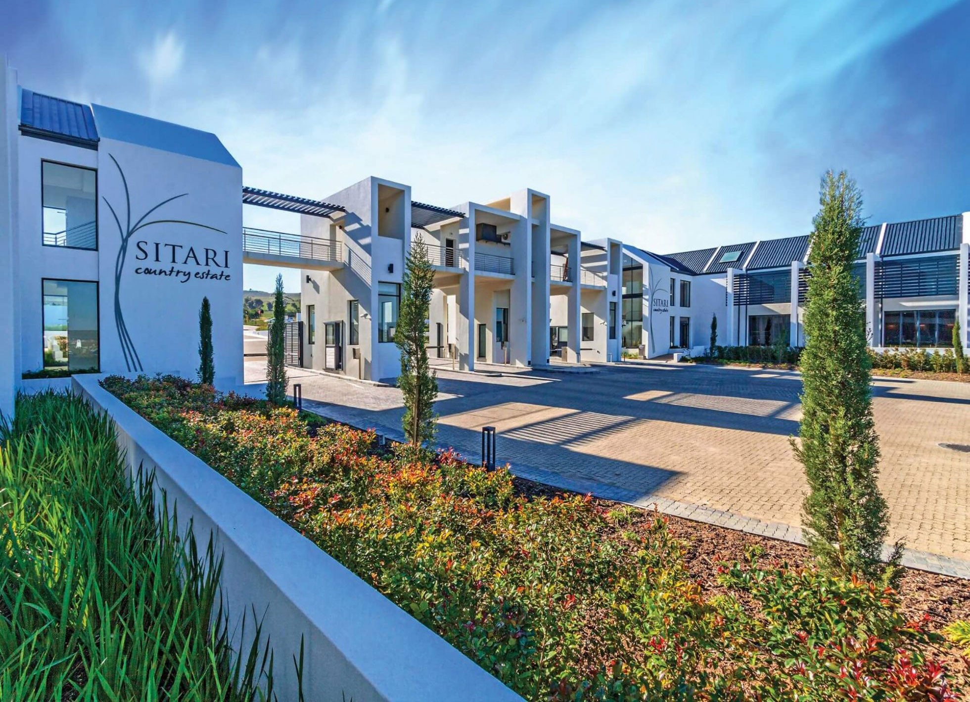Sitari Country Estate – a prestigious, award-winning lifestyle estate located near Cape Town – has shown an impressive buyer interest, with more than 926 properties to the value of just over R1.286 billion sold within 56 months. The lifestyle that can be enjoyed at Sitari Country Estate is a clear indication of why this estate is so sought after.