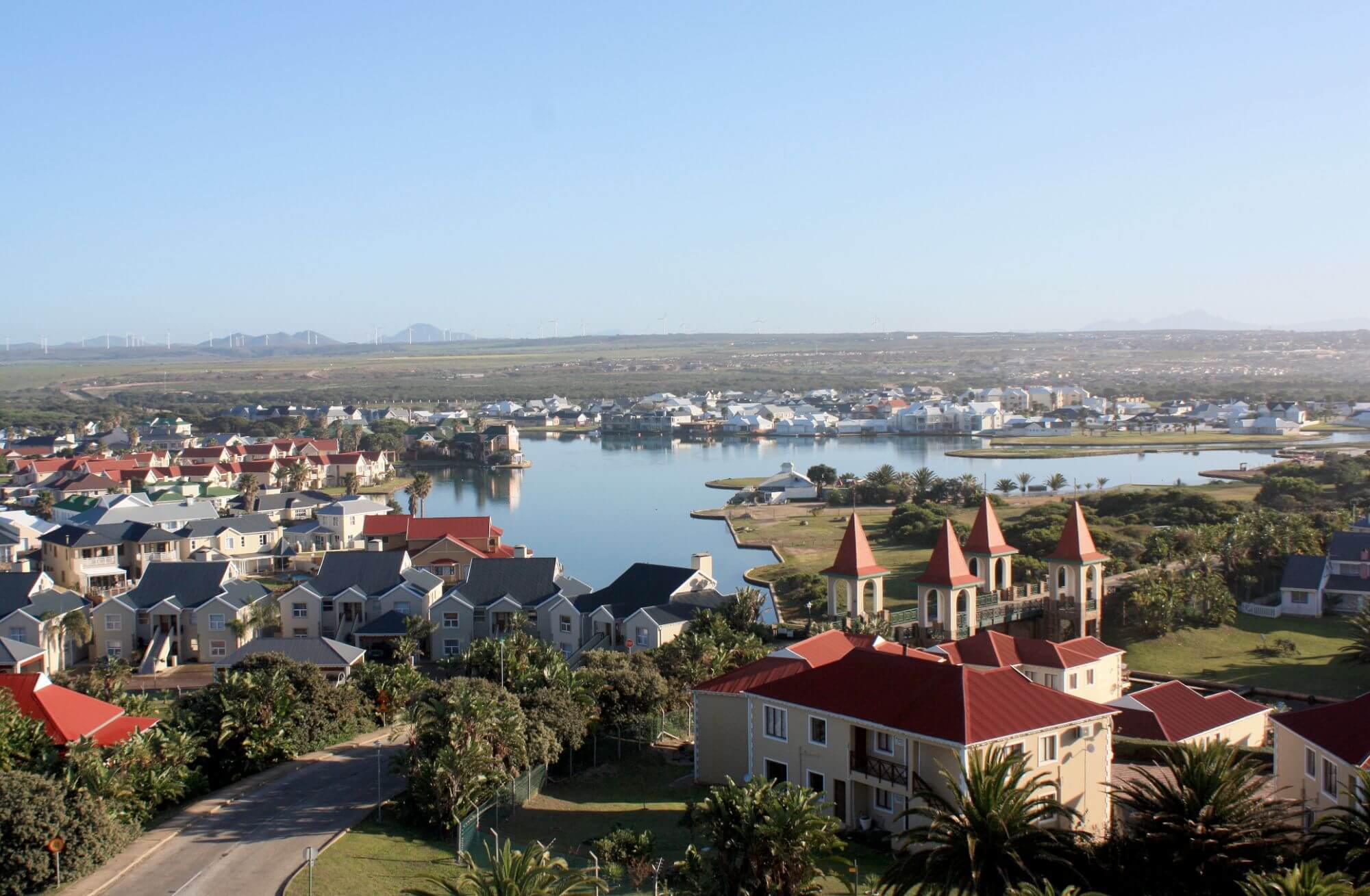 Which processes, procedures, and best practices keep a successful older estate at the top of its game? Marina Martinique – a unique Cape-Caribbean-style estate consisting of 384 residential stands and 475 units in group housing developments – is built around a lake and seven kilometres of constructed canals that lie three metres above sea level, and whose water is pumped in from, and flows back into, the ocean.