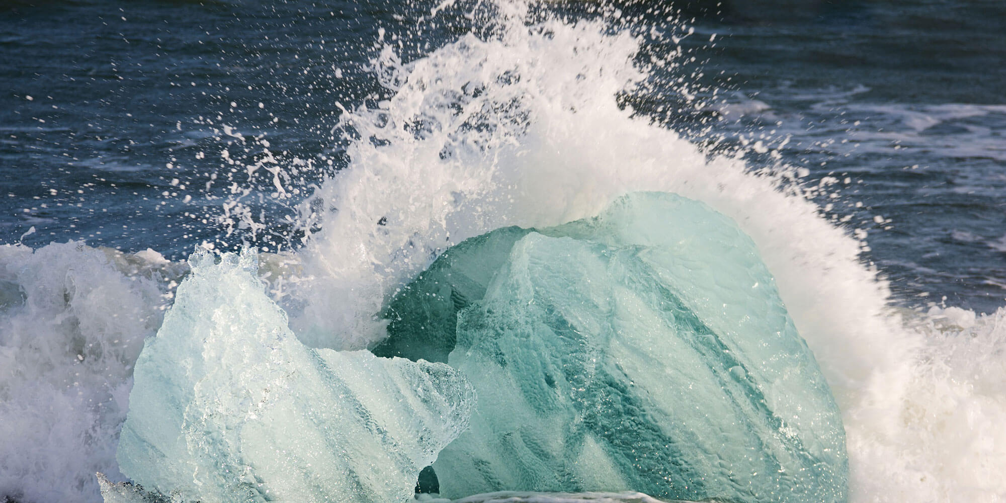 Something like 70% of the world’s fresh water is frozen up in polar icebergs – and the idea of towing them to dry or drought-stricken areas like California, Saudi Arabia and the Canary Islands has long been a dream – an impossible dream.