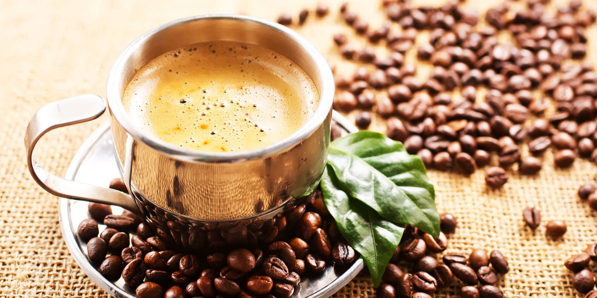 Interesting how people who will spend hundreds of rands on a carefully selected bottle of wine will happily grab a bag of pre-ground, almost certainly stale, coffee to serve after the meal – probably with an elegant potstill brandy or a cognac. It’s taken us a while to learn about wine, but we’ve only just started the coffee learning curve.