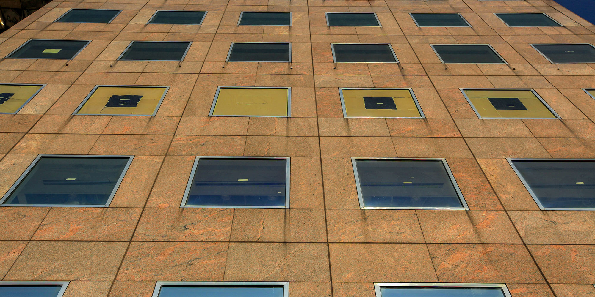 A 2019 report by the South African Property Owners’ Association (SAPOA) states that nearly 20% of the office space in the Durban CBD and Rosebank (Gauteng) was empty in the last quarter of that year. And that was before office workers skedaddled home en masse and cyber-commuted while battening down the hatches against SARS-CoV-2. What does that mean for our cities, and for the people who live in them? Or, more importantly, the people who don’t live in them. And what does it mean for developers?