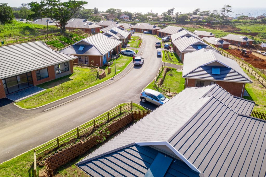 Widenham Retirement Village is the latest edition to the Hibiscus Retirement Villages. Located on the south coast of Kwazulu-Natal, the village, when completed will house 600 1- 2- or 3 bedroom cottages, clubhouse and sport facilities, medical facilities and frail care. Widenham is based on a life right purchasing model and cottages in the new phase starts at R1,1 million.